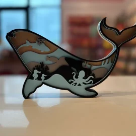 حوت بمعالم البحر