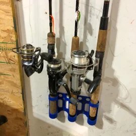 علاقة سنارة صيد للحوائط