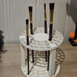 قاعدة فرش الميك آب